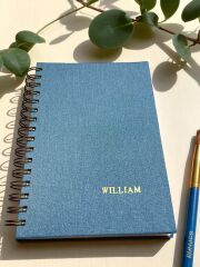 Parlak Cilt Bezi Spiralli Defter – Mavi Kapak – Kişiselleştirilebilir