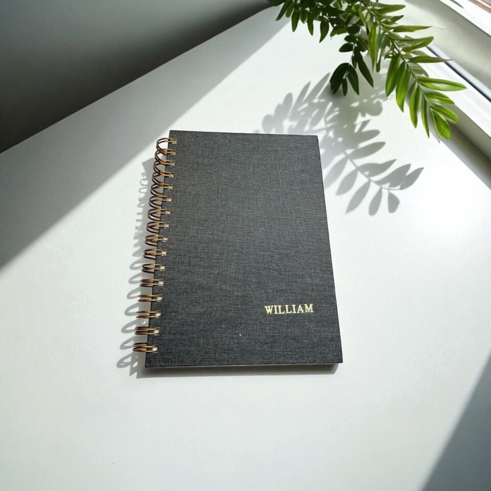 Antrasit Gri Parlak Kapaklı Defter – Kişiselleştirilebilir, 80 Yaprak