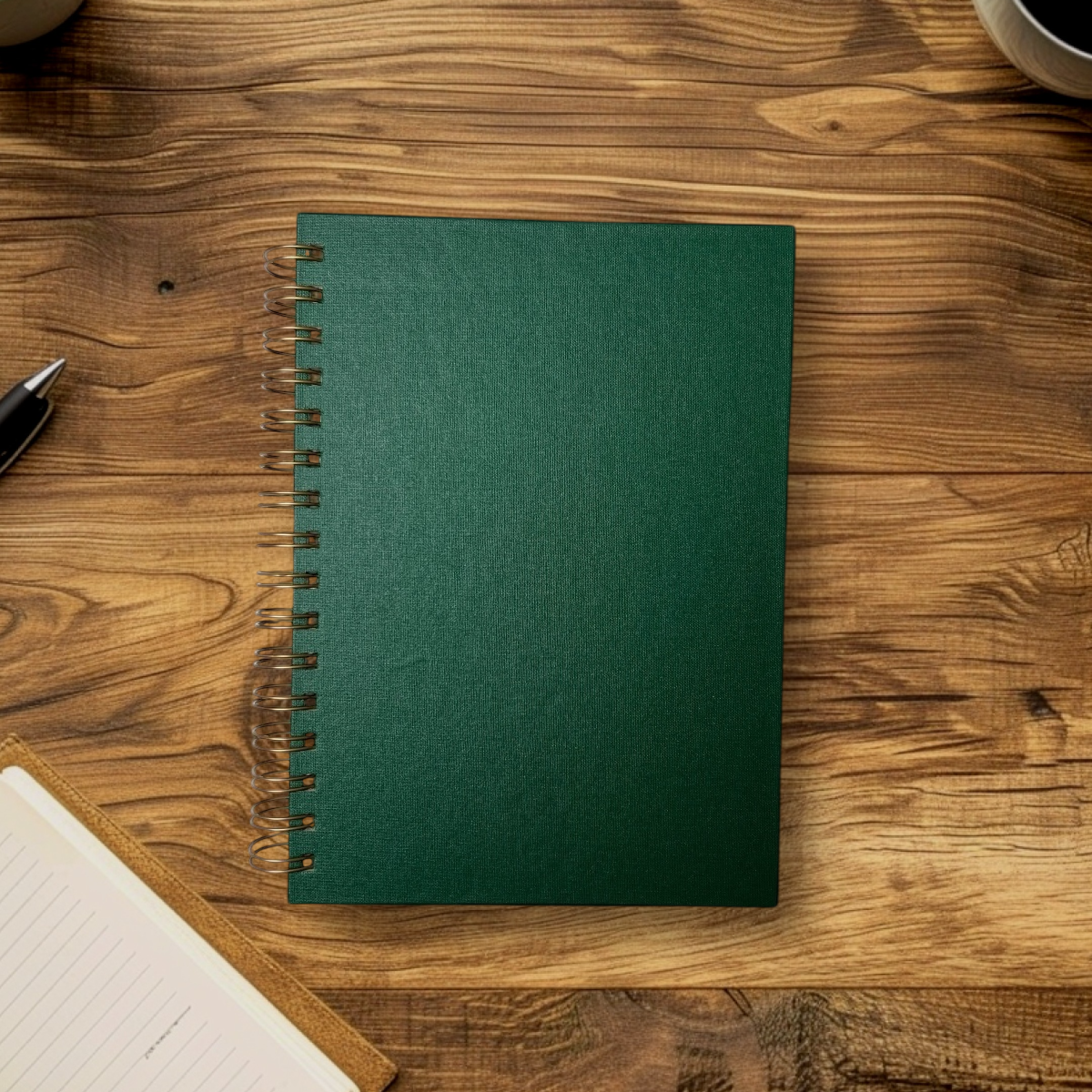 Lüks Parlak Yeşil Defter – Spiralli & Kişiselleştirilebilir Hediye
